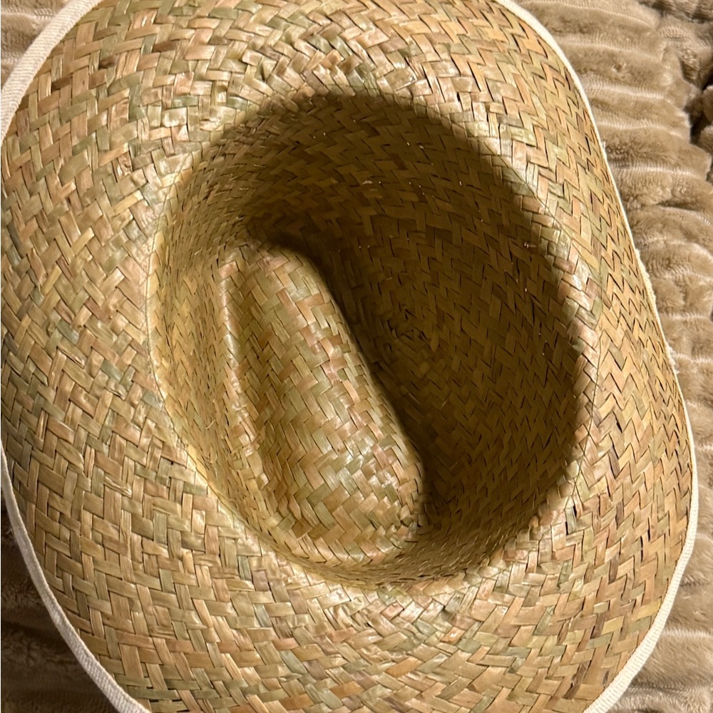Hand made hat - Picture 3 of 3